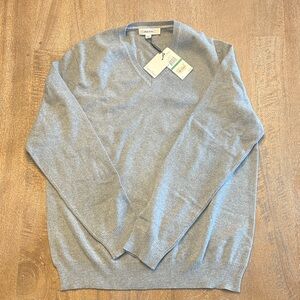 Calvin Klein Men's V-Neck Light Gray Sweater, NWT, Large